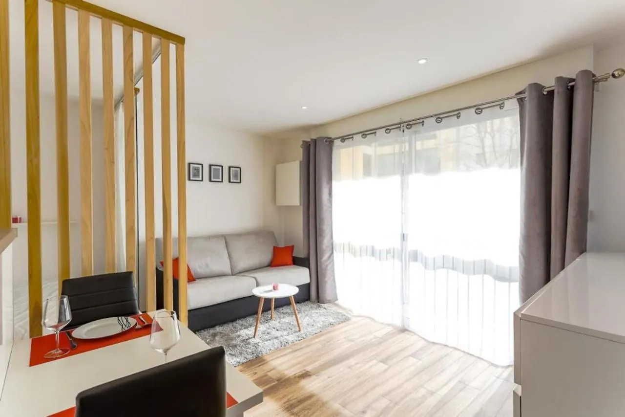 Guestready - Fully Renovated Apartment Near The Beaches France